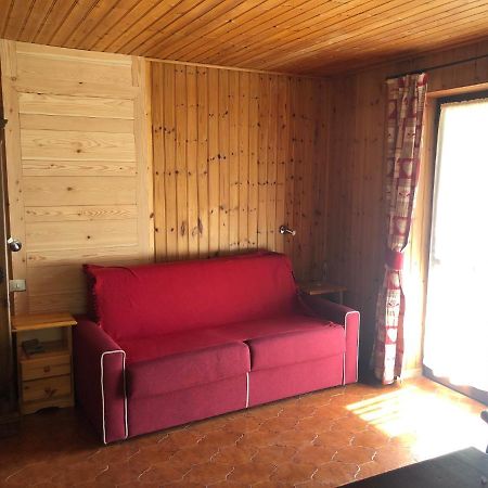 Apartmán Ampio Monolocale In Centro Champoluc Exteriér fotografie