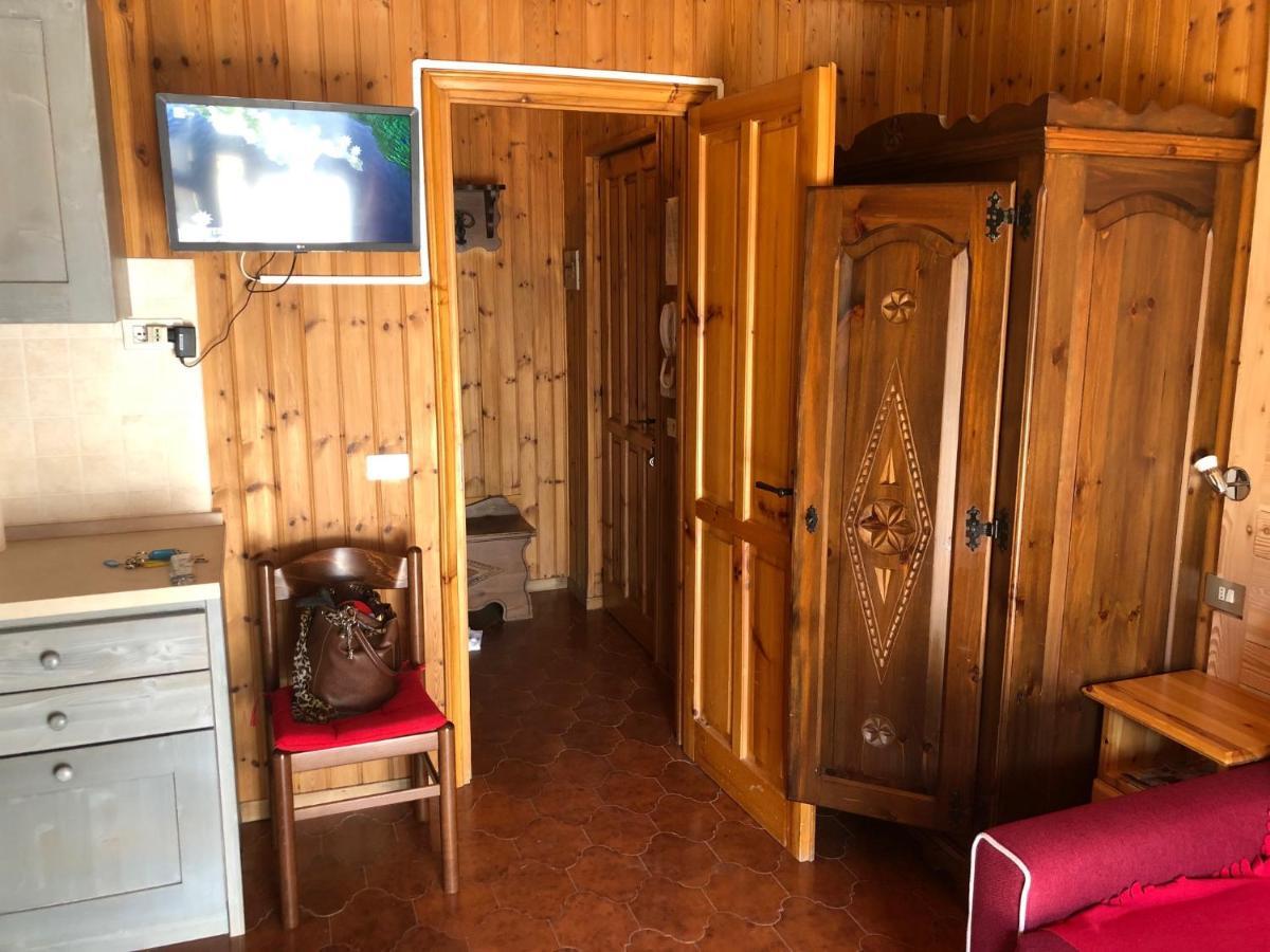 Apartmán Ampio Monolocale In Centro Champoluc Exteriér fotografie